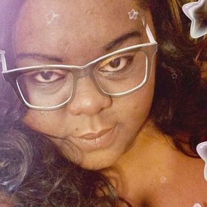 Meet your Posher, Queenb